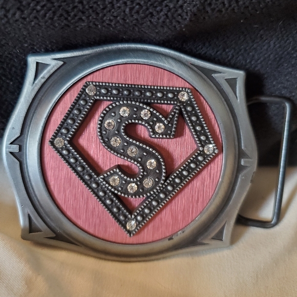 NWOT Pink rhinestone Superwoman belt buckle with refillable butane lighter - Picture 2 of 4
